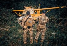 Polícia Federal inutiliza avião que dava suporte ao garimpo ilegal na terra Yanomami, em Roraima