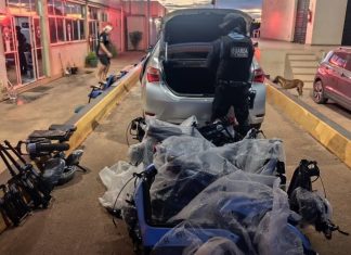 Guarda Municipal de Bonfim apreende mercadorias e 8 motos elétricas de descaminho na fronteira com a Guiana