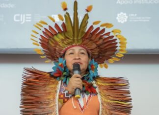 Líder indígena Telma Taurepang troca PP pelo PT em Roraima