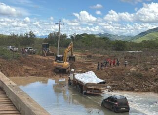 Tráfego é restabelecido na RR-171 após danos em ponte causados pelas chuvas no Uiramutã