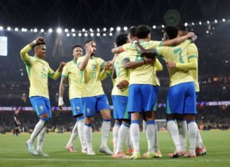 Seleção Brasileira estreia na Copa do Mundo neste sábado (13)