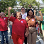 Nelita Frank vota e critica não ter o nome na urna