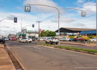 Novo semáforo na avenida Centenário e altera tráfego em cruzamentos