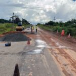 Trecho da BR-210 em São Luiz do Anauá é parcialmente interditado após erosão na rodovia Trecho da BR-210 em São Luiz do Anauá é parcialmente interditado após erosão na rodovia