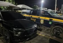 PRF recupera carro furtado e apreende barra de ouro de origem ilegal em Rorainópolis prf ouro carro rorainópolis