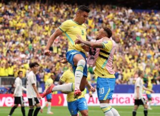 Brasil vence o Japão por 2 a 1 de virada e avança às oitavas da Copa do Mundo Brasil japão