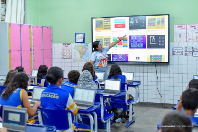 sala de aula escola Prova Nacional Docente abre inscrições para seleção de professores da rede pública
