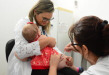 Roraima recebe 6,5 mil doses de vacina para proteger crianças contra pneumonia e meningite Roraima recebe 6,5 mil doses de vacina para proteger crianças contra pneumonia e meningite