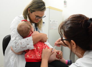 Roraima recebe 6,5 mil doses de vacina para proteger crianças contra pneumonia e meningite Roraima recebe 6,5 mil doses de vacina para proteger crianças contra pneumonia e meningite