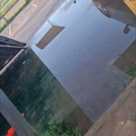 Moradores denunciam esgoto estourado há quase dois meses no residencial Vila Jardim