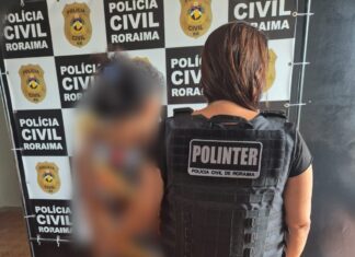 Mulher é presa suspeita de abandonar o pai idoso até a morte mulher idoso pai