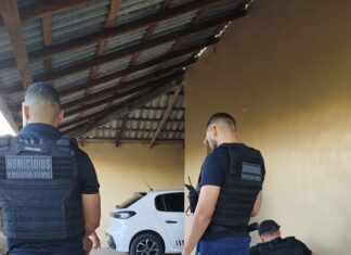 Polícia Civil investiga militar da FAB suspeito de incentivar adolescente ao suicídio pela internet Polícia Civil investiga militar da FAB suspeito de incentivar adolescente ao suicídio pela internet