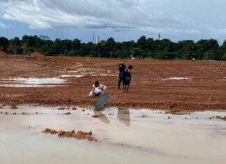 Criança de 6 anos morre após afogamento em lagoa na antiga usina de asfalto no Brigadeiro criança