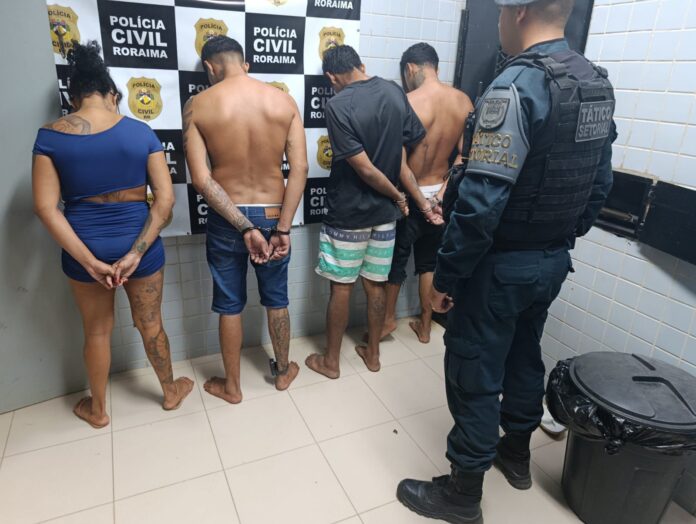 Quatro pessoas são presas em ponto de venda de drogas no bairro Centenário