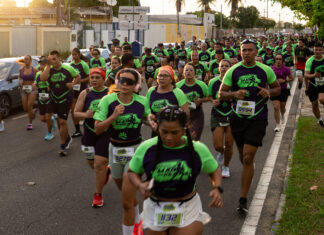 Corrida Patrulha Maria da Penha reúne mais de 3 mil pessoas contra a violência à mulher em Boa Vista Atletas e moradores participam da 4ª Corrida Patrulha Maria da Penha na Avenida Ville Roy, em Boa Vista.