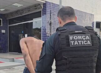 Homem é preso após tentar furtar casa, fugir da polícia e resistir à prisão em Caracaraí Homem