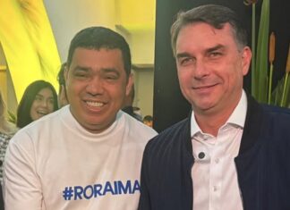 Sampaio tentou vestir o bolsonarismo, e agora ficou sem o figurino