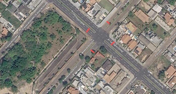 Cruzamento no bairro Paraviana recebe quatro lombadas em Boa Vista