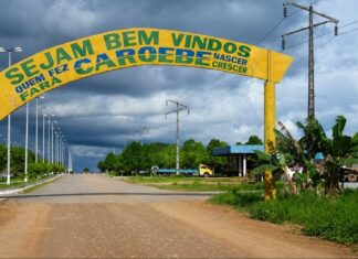 Mulher é agredida pelo companheiro enquanto estava com filho de um ano no colo, em Caroebe Mulher é agredida pelo companheiro enquanto estava com filho de um ano no colo, em Caroebe