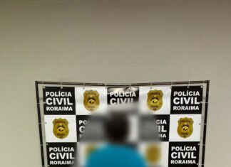 Servidor público é preso após seis meses foragido por suspeita de estuprar enteada e armazenar pornografia infantil em Boa Vista Servidor público é preso após seis meses foragido por suspeita de estuprar enteada e armazenar pornografia infantil em Boa Vista