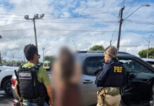 Condenada a 16 anos por homicídio no Ceará é presa na BR-174, em Boa Vista Condenada a 16 anos por homicídio no Ceará é presa na BR-174, em Boa Vista