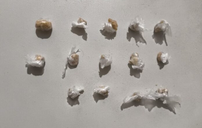 WhatsApp Image 2026-08-15 at 18.34.44 Homem é preso após ser flagrado recebendo pasta base de cocaína por cima de cerca em Boa Vista
