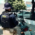 PRF recupera motocicleta furtada e cumpre mandados de prisão em Roraima