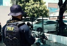 PRF recupera motocicleta furtada e cumpre mandados de prisão em Roraima
