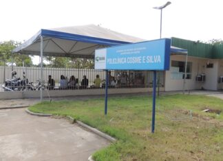 Mulher é socorrida em policlínica após levar soco no rosto do companheiro em Boa Vista mulher