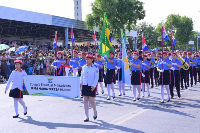 Desfile Cívico-Militar Roraima celebra 204 anos da Independência do Brasil em desfile cívico-militar na capital