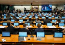 PEC que amplia incorporação de servidores de Roraima aos quadros da União avança na Câmara Plenário da Comissão de Constituição e Justiça e de Cidadania / Créditos: Pablo Valadares / Câmara dos Deputados