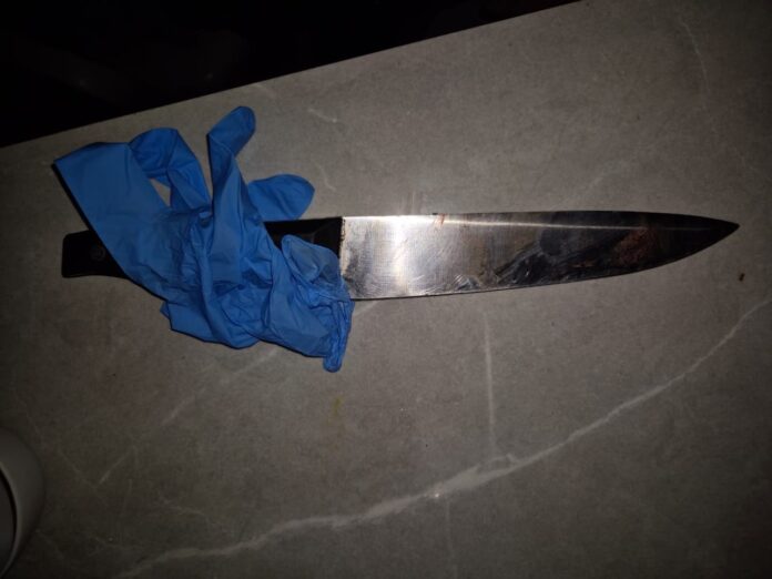 Mulher é presa suspeita de matar homem a facadas durante discussão em bar de Boa Vista