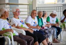 Acolhimento e convivência ajudam idosos a cuidar da saúde mental em Boa Vista Palestra sobre saúde mental com integrantes do Cabelos de Prata - Ft JONATHAS OLIVEIRA2