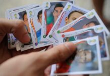 Trio de menores é levado às autoridades após furto de figurinhas da Copa em shopping de Boa Vista figurinhas copa