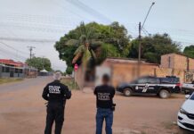 Polícia apreende celular de jovem investigado por vídeos de abuso contra criança de três anos e adolescentes jovem abuso