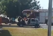 Carro pega fogo em garagem e é arrastado para a rua por vizinho para não atingir casa em Boa Vista Carro pega fogo em garagem e é arrastado para a rua por vizinho para não atingir casa em Boa Vista