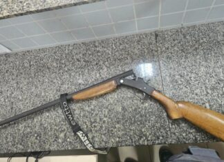 Briga generalizada em festa termina com feridos, apreensão de espingarda e ameaça de morte no Cantá Briga generalizada em festa termina com feridos, apreensão de espingarda e ameaça de morte no Cantá