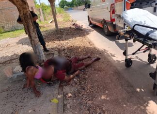 Jovem esfaqueia patrão da companheira após crise de ciúmes em Caracaraí Jovem esfaqueia patrão da companheira após crise de ciúmes em Caracaraí