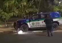 Motorista com sinais de embriaguez bate carro em viatura da PM em Rorainópolis Motorista com sinais de embriaguez bate carro em viatura da PM em Rorainópolis