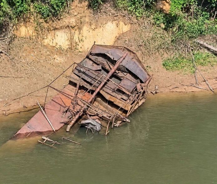 garimpo balsa Operação destrói estruturas do garimpo ilegal avaliadas em R$ 6 milhões na Terra Yanomami