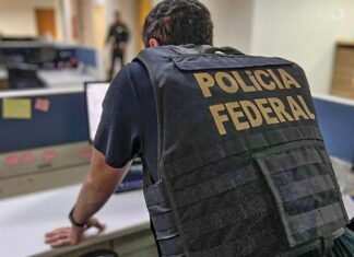 PF apreende R$ 15 mil e cumpre quatro mandados em investigação sobre compra de votos em Roraima